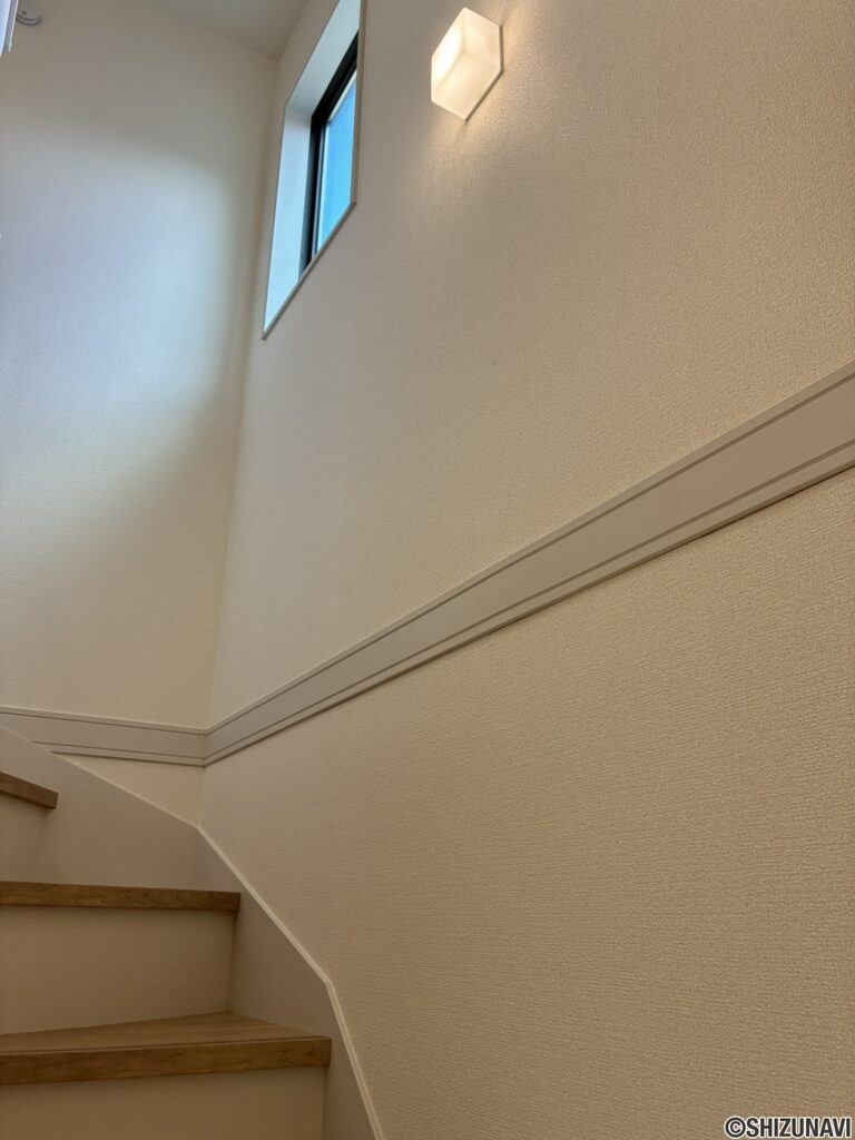 採光が取れている階段スペースです。