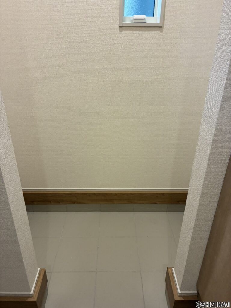 【2号棟】玄関シューズインクローク