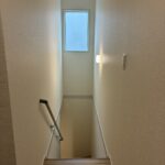 【2号棟】階段部分採光も取れているので明るいです！