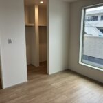【2号棟】洋室6.１帖ウォークインクローゼット付き部屋