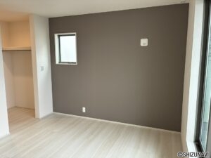 【1号棟】洋室7帖　ウォークインクローゼット付き部屋