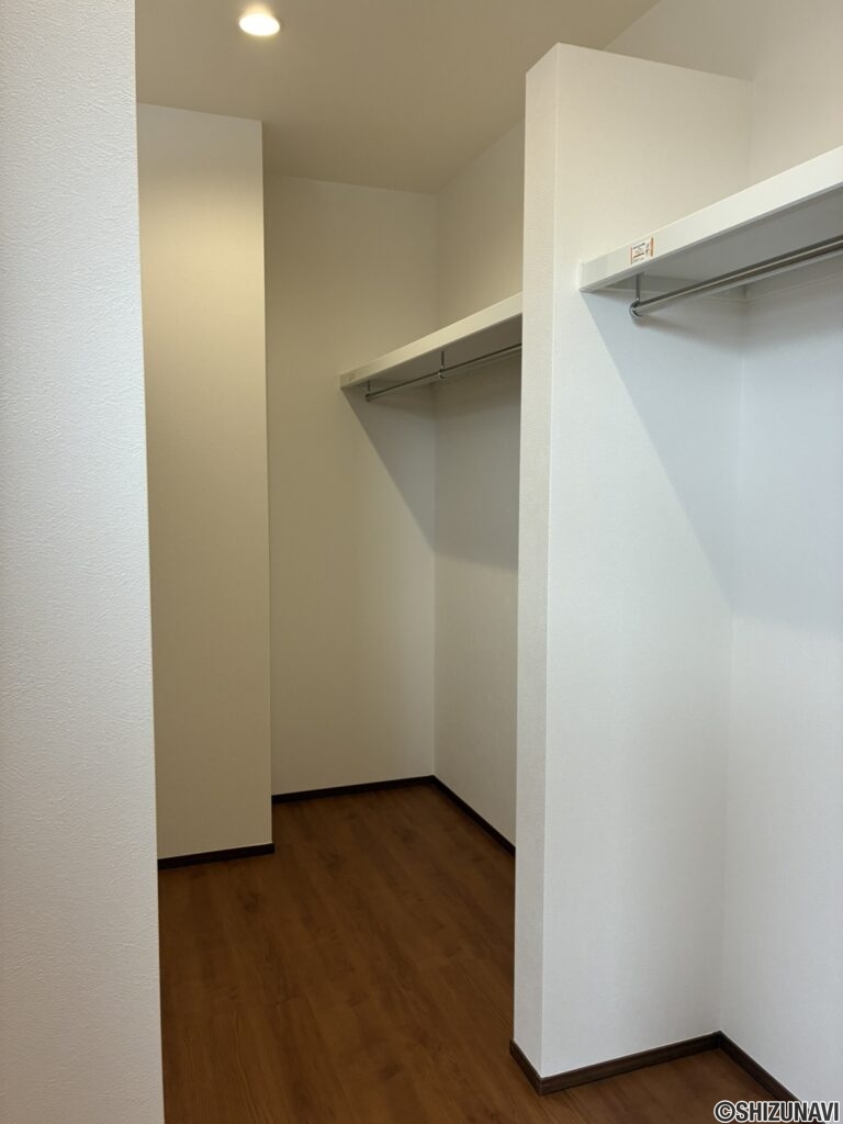 ウォークインクローゼット３．３帖