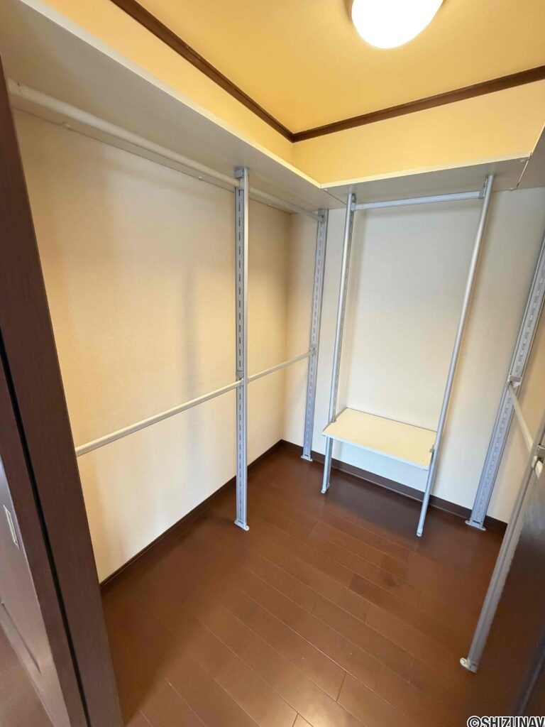 収納力のある納戸。
