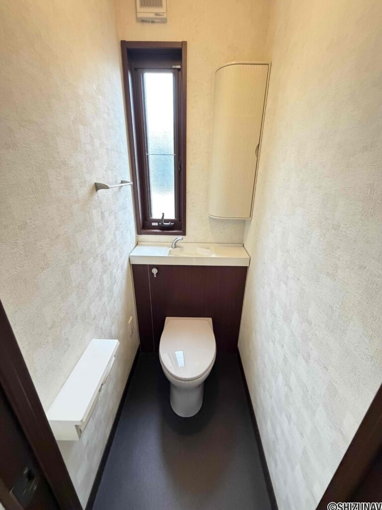 ２Fトイレも綺麗な状態です。
