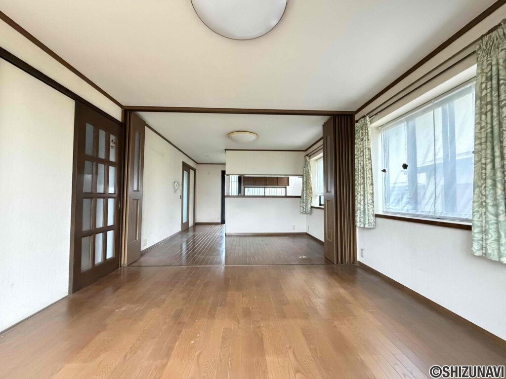 富士宮市長貫　セキスイハイム中古戸建　6SLDKの画像