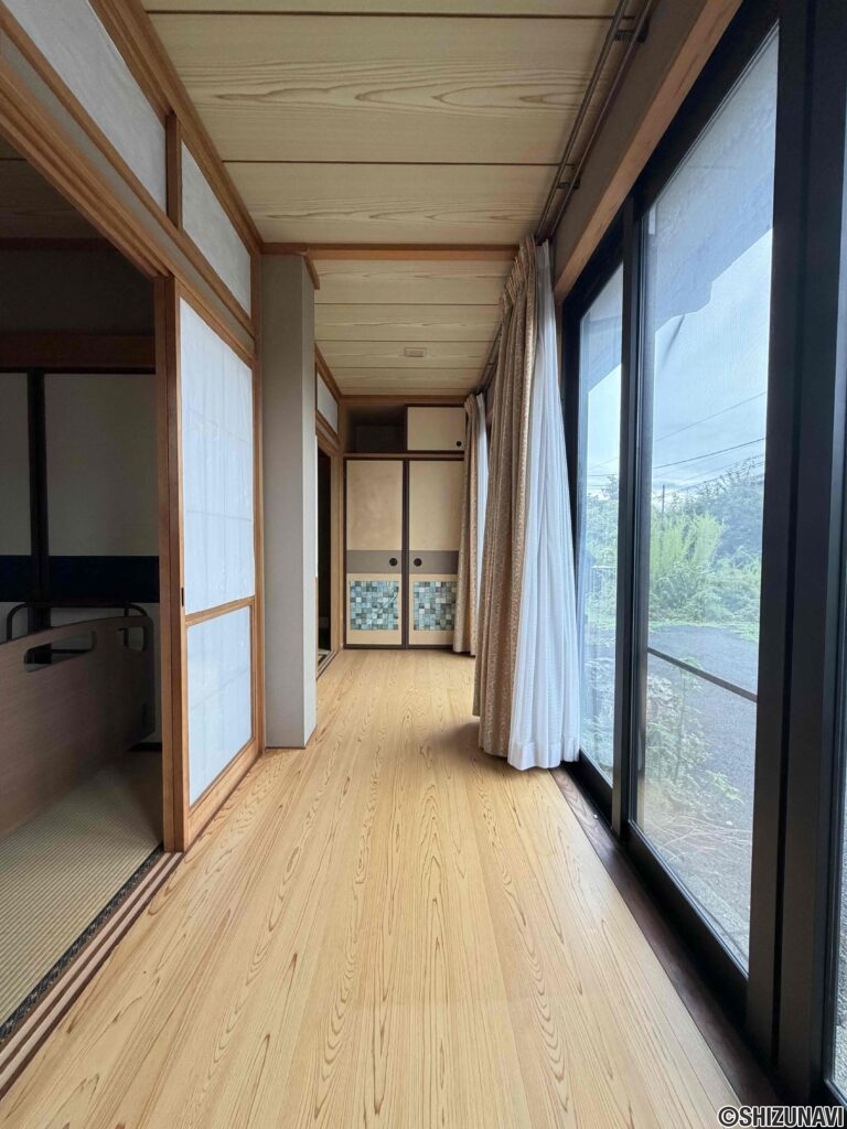 富士宮市長貫　セキスイハイム中古戸建　6SLDKの画像