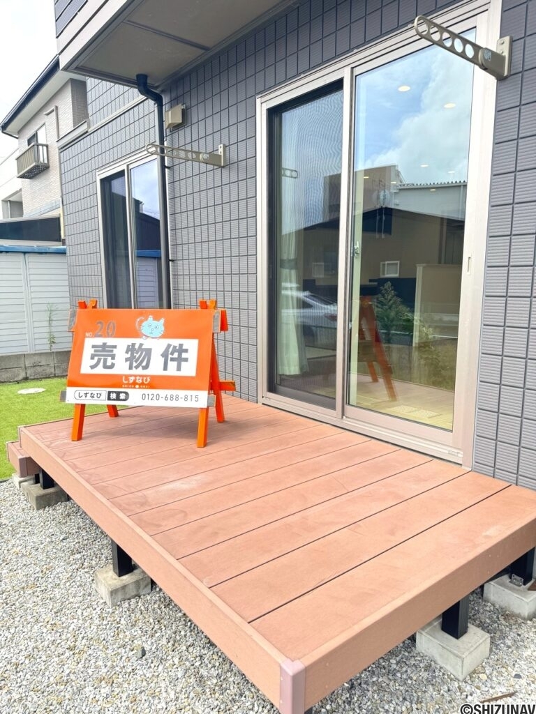 ウッドデッキ