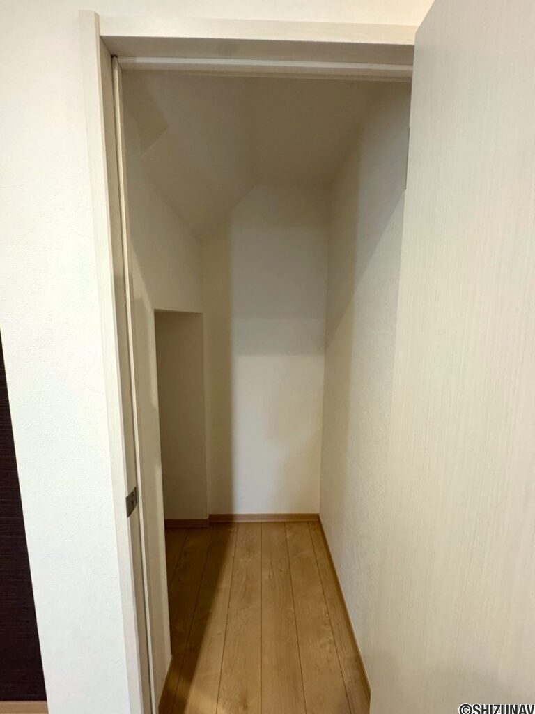 階段下収納