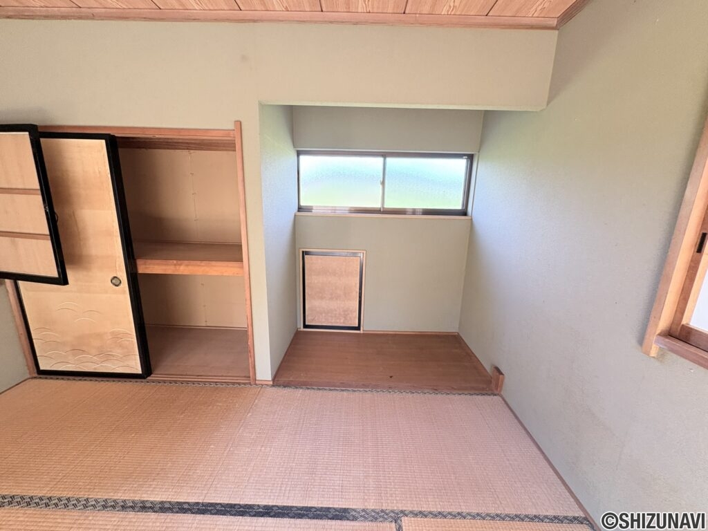 葵区産女　2階和室