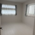 2階の部屋全てに収納があります
