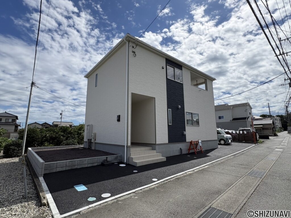 沼津市大塚第17　全１棟　1号棟　4SLDKの画像