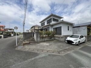 外観、駐車スペース