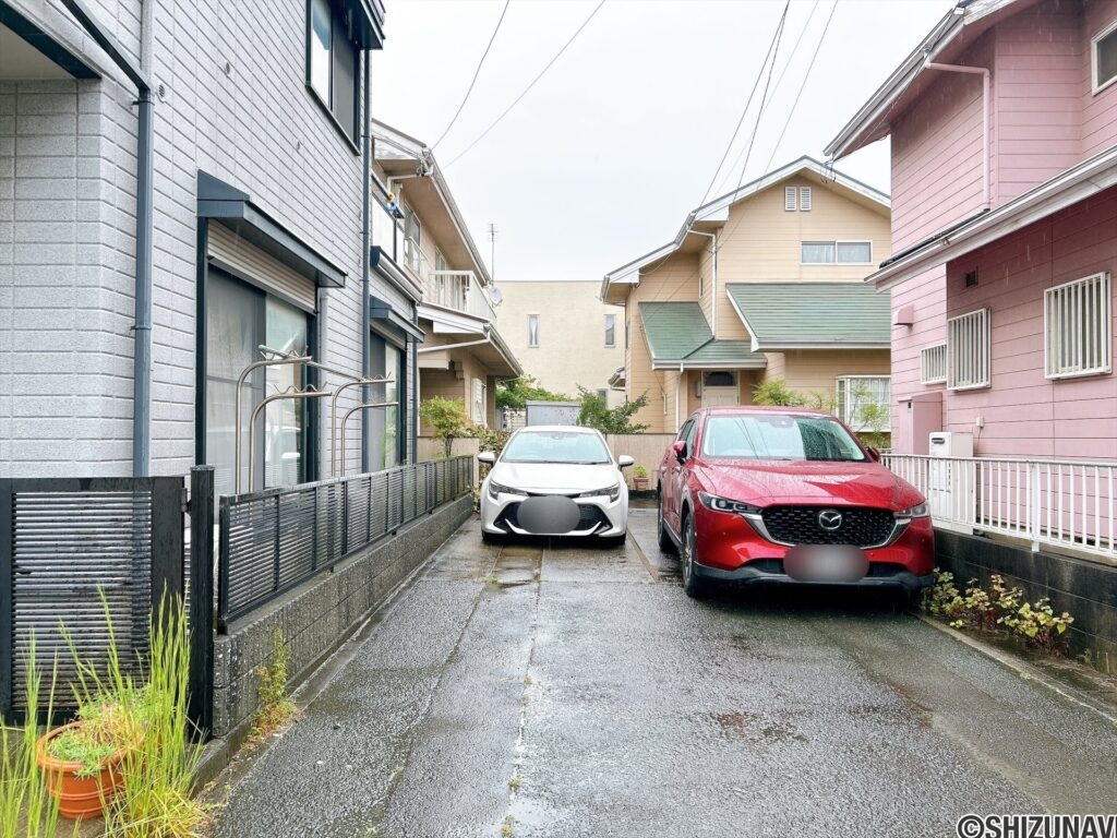 【駐車場】敷地外の駐車場のご紹介可能です。