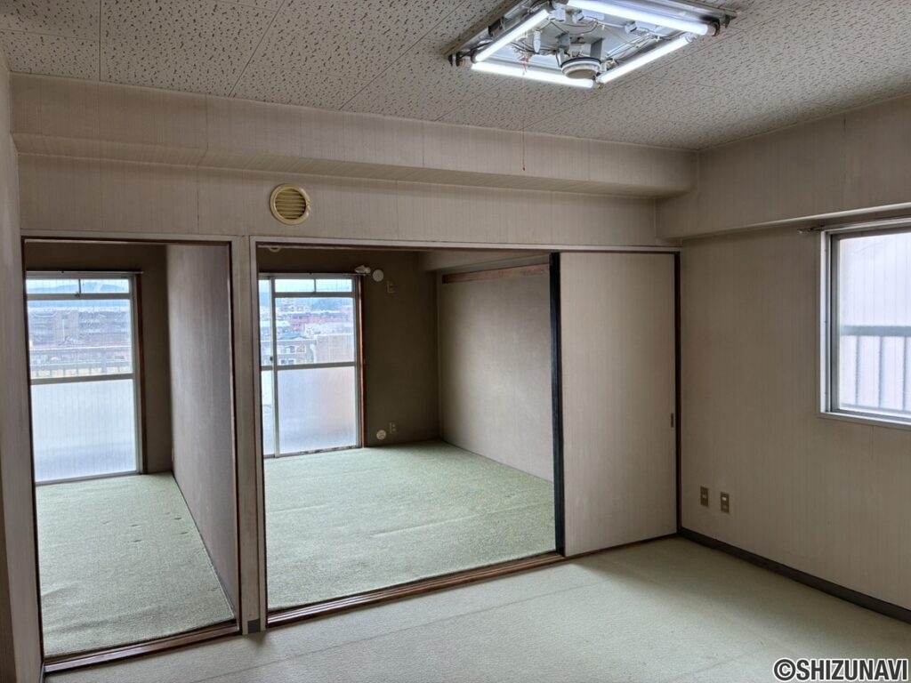 沼津市　サンコーポ吉田509　室内