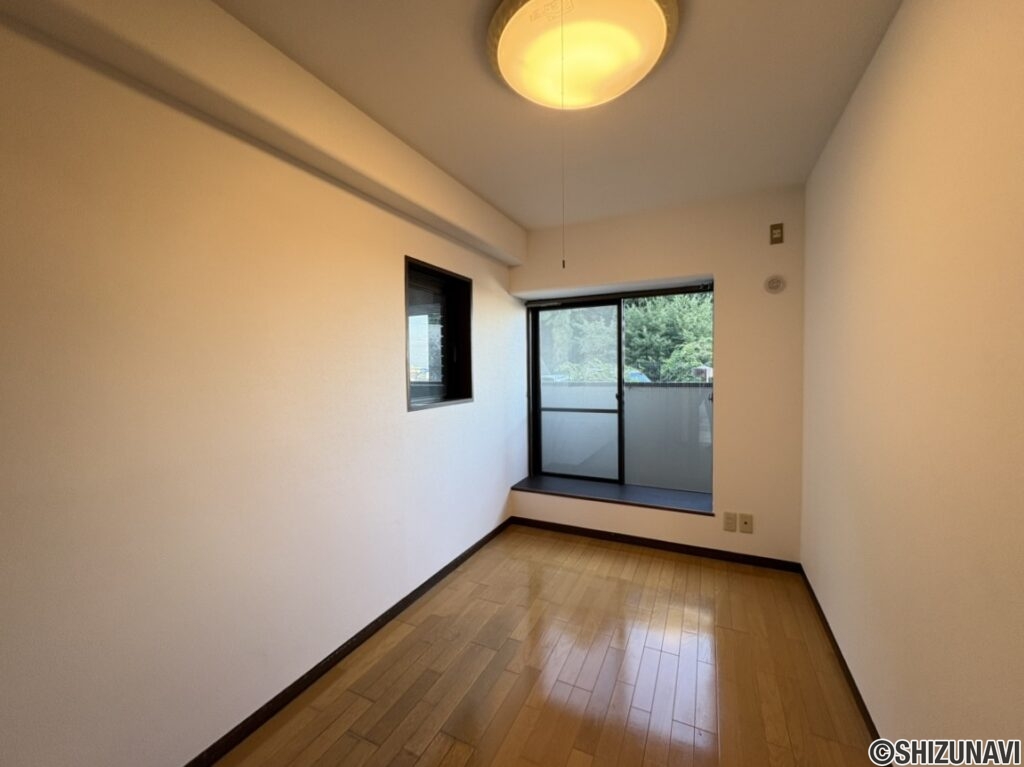 約4.7帖洋室です。