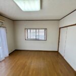 2階西側の洋室です。