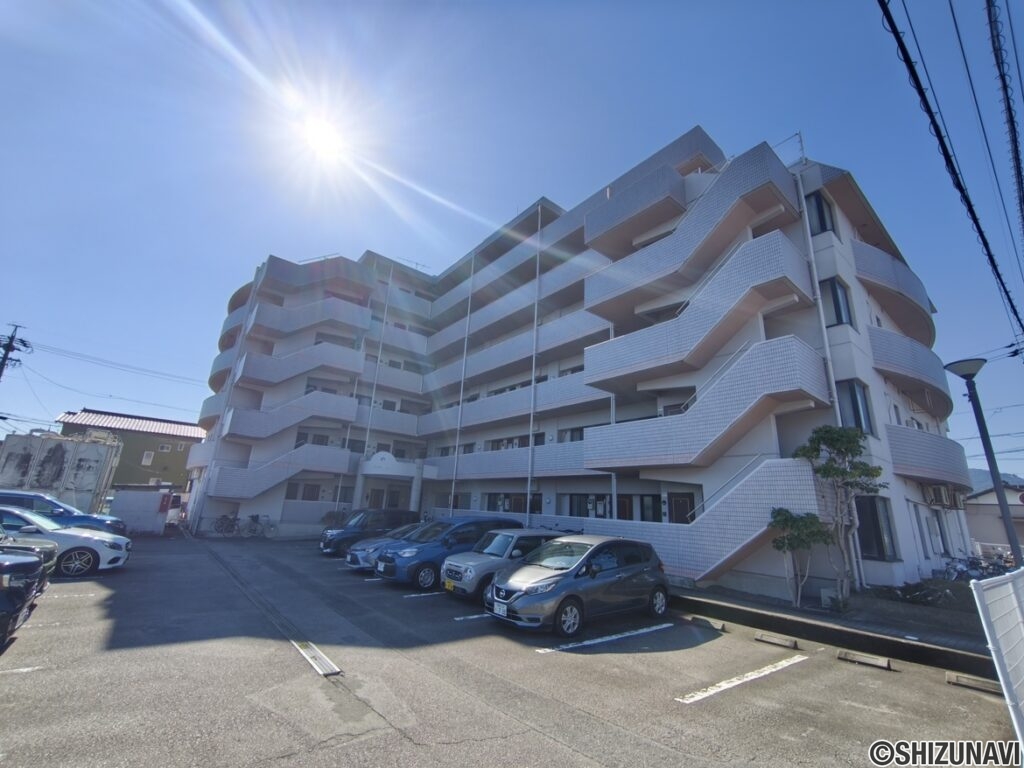 【2026年9月リノベーション済】ラフォーレ下川原　6階最上階　南西向きバルコニー　利便性の高いお買い物環境の画像