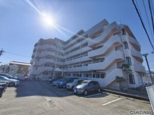 【2026年9月リノベーション済】ラフォーレ下川原　6階最上階　南西向きバルコニー　利便性の高いお買い物環境の画像