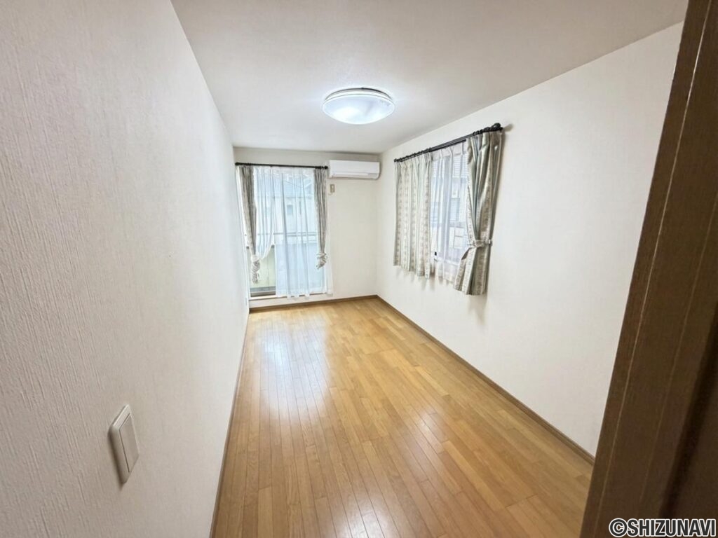 洋室　6.5帖