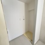 洗濯機置き場です。キッチンのすぐ近くにあるので、家事が楽になります。