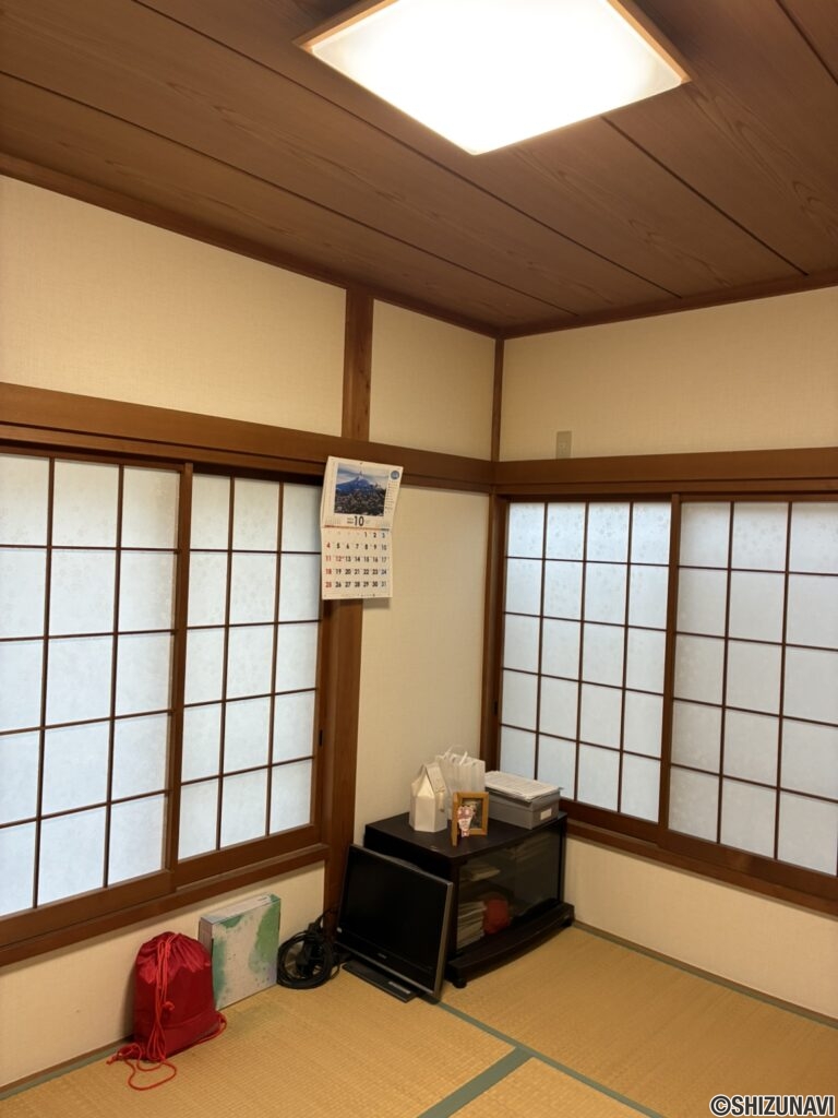 御殿場市神山　中古H３　内観