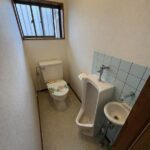 トイレです。小便器がついています。