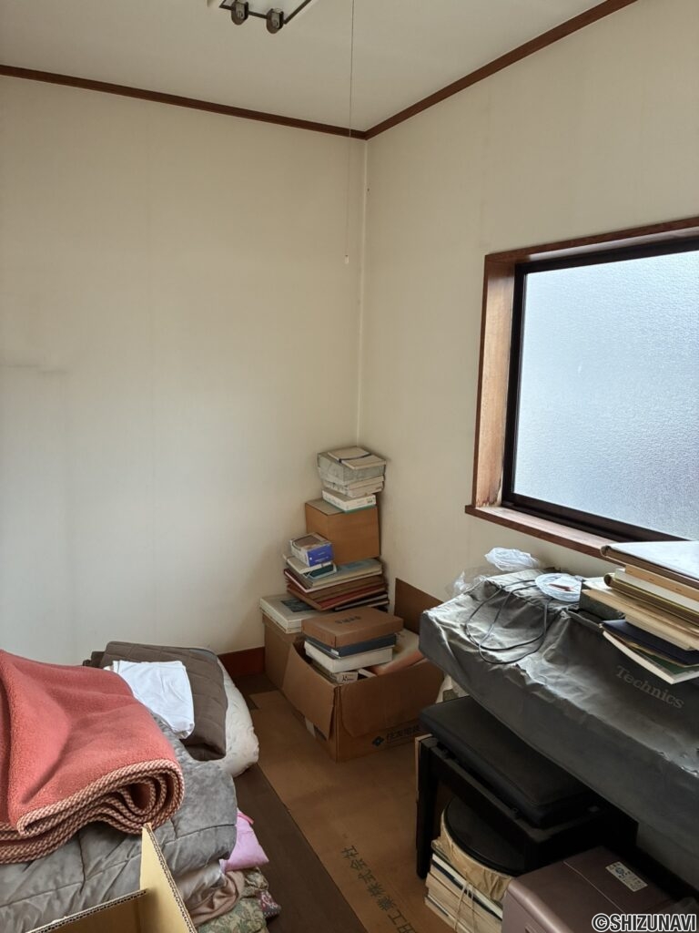 御殿場市神山　中古H３　内観