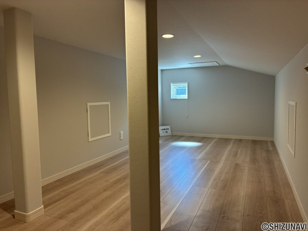 小屋裏収納