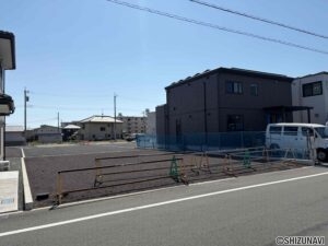 敷地はゆったり約５５坪。整形地のため建物配置計画を立てやすい土地です。