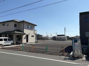 新富士駅まで徒歩５分の便利な立地です。