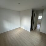 2階 洋室(7.25帖)の写真です。WIC(1.5帖)がついているお部屋です。