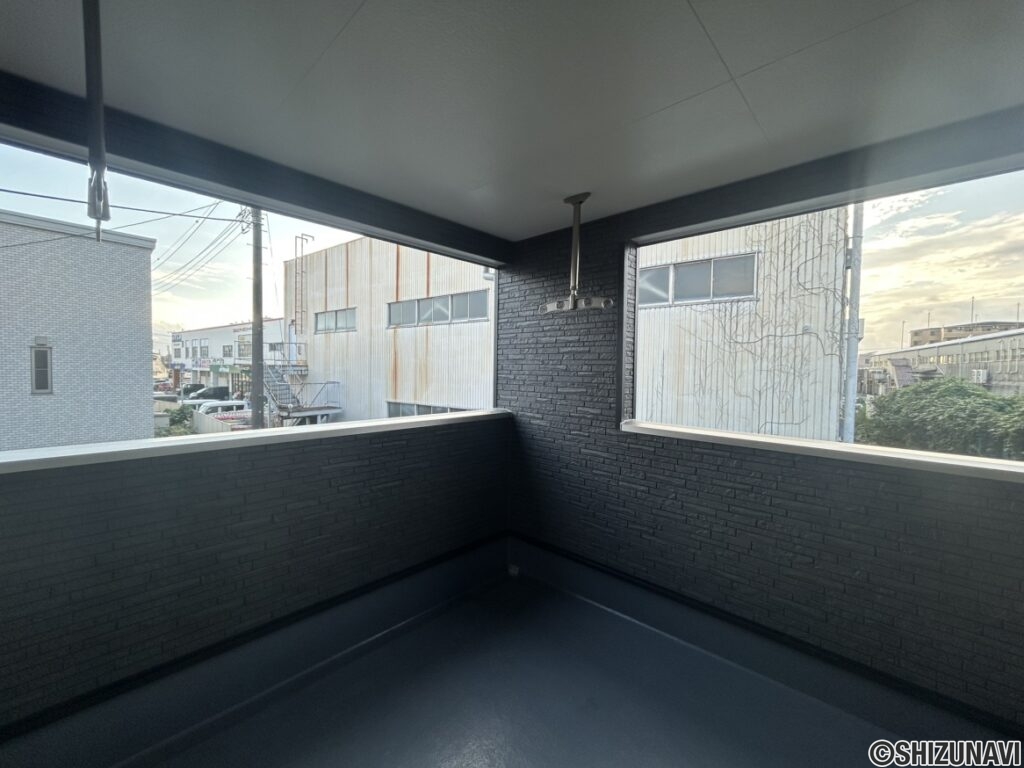2階 バルコニーの写真です。大人気の南向きバルコニーです！