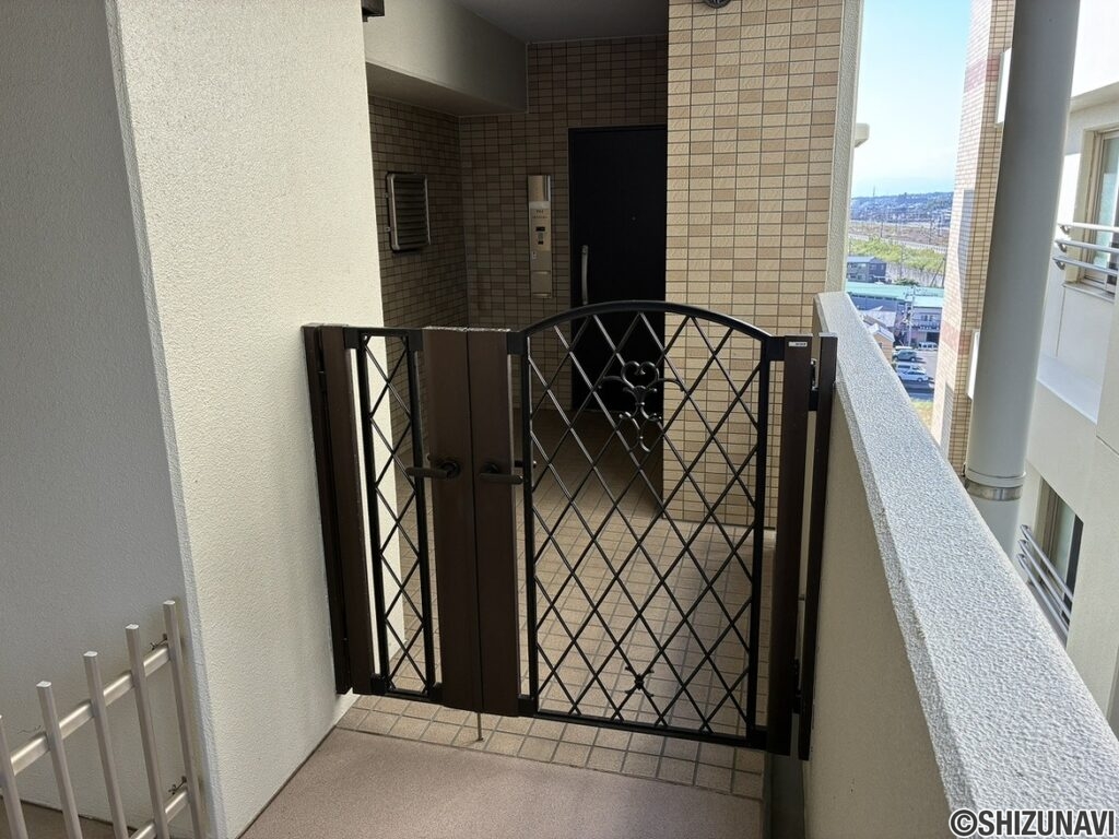 ポーチ