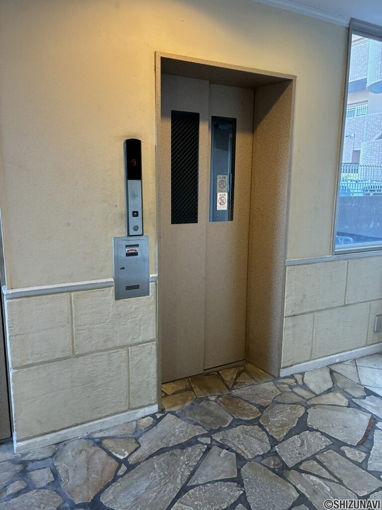 エレベーター