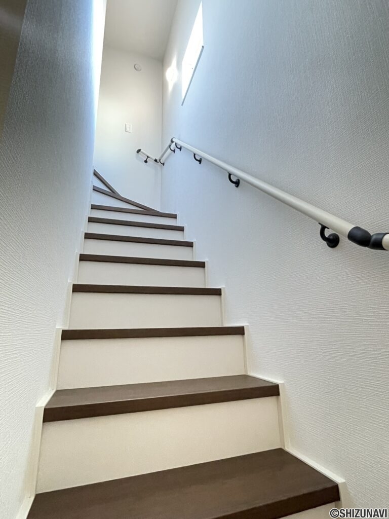 【1号棟】階段