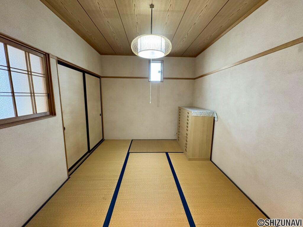 2階の6畳の和室です。