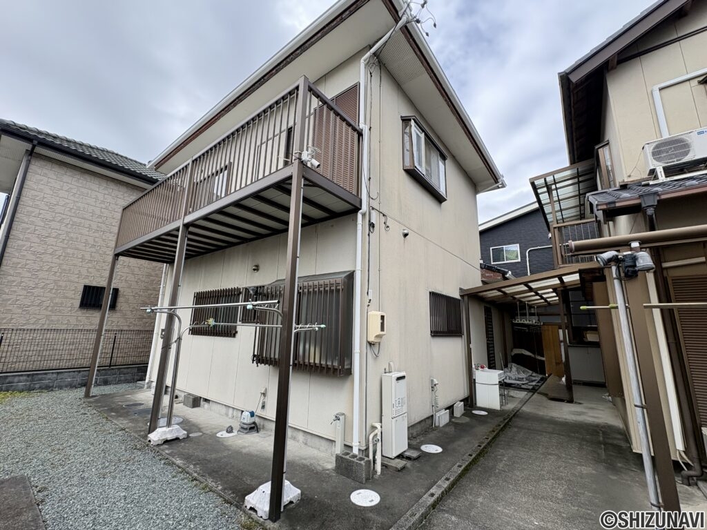 奥にある建物②です。