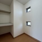 WICです。各部屋の収納スペースもあるため収納力がございます。