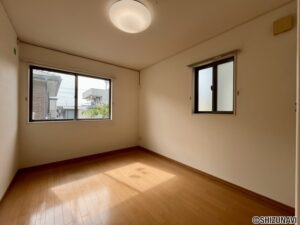 2階南側洋室です。（6帖）