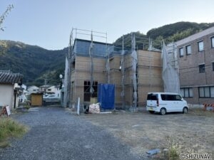 丸子芹が谷　建築中