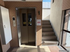 エレベーター付き