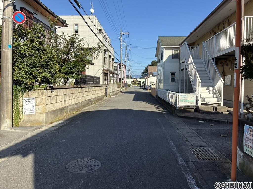 清水町徳倉　売り土地　前面道路