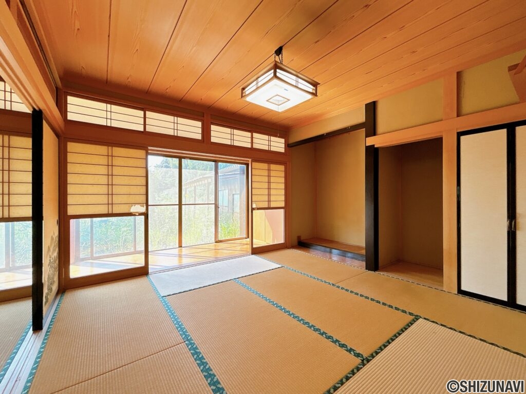 【和室続き間　西側】
